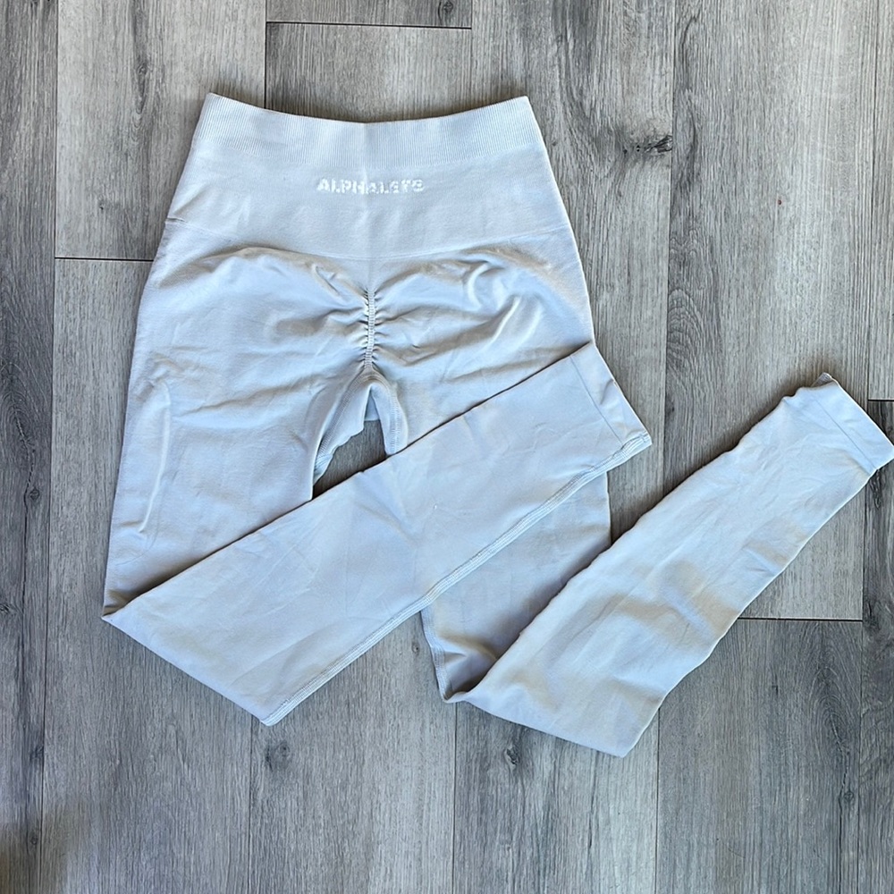 Alphalete amplify leggings